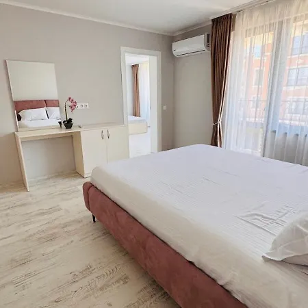в комплекс Voyage ап21 Sozopol